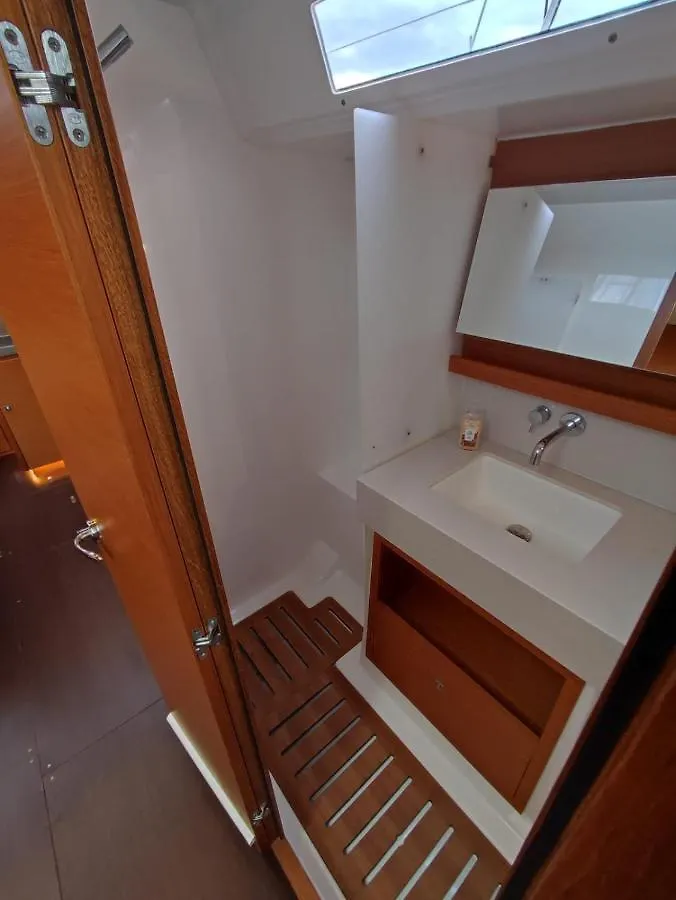 Botel Sama Houseboat Hotel Palermo
